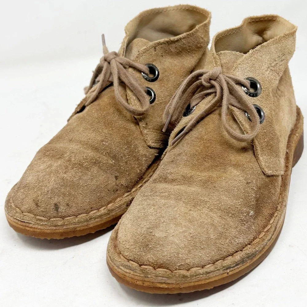 Safari by Bata Size 4/Youth 5 Tan Suede Desert Chukka Boots Made in Kenya